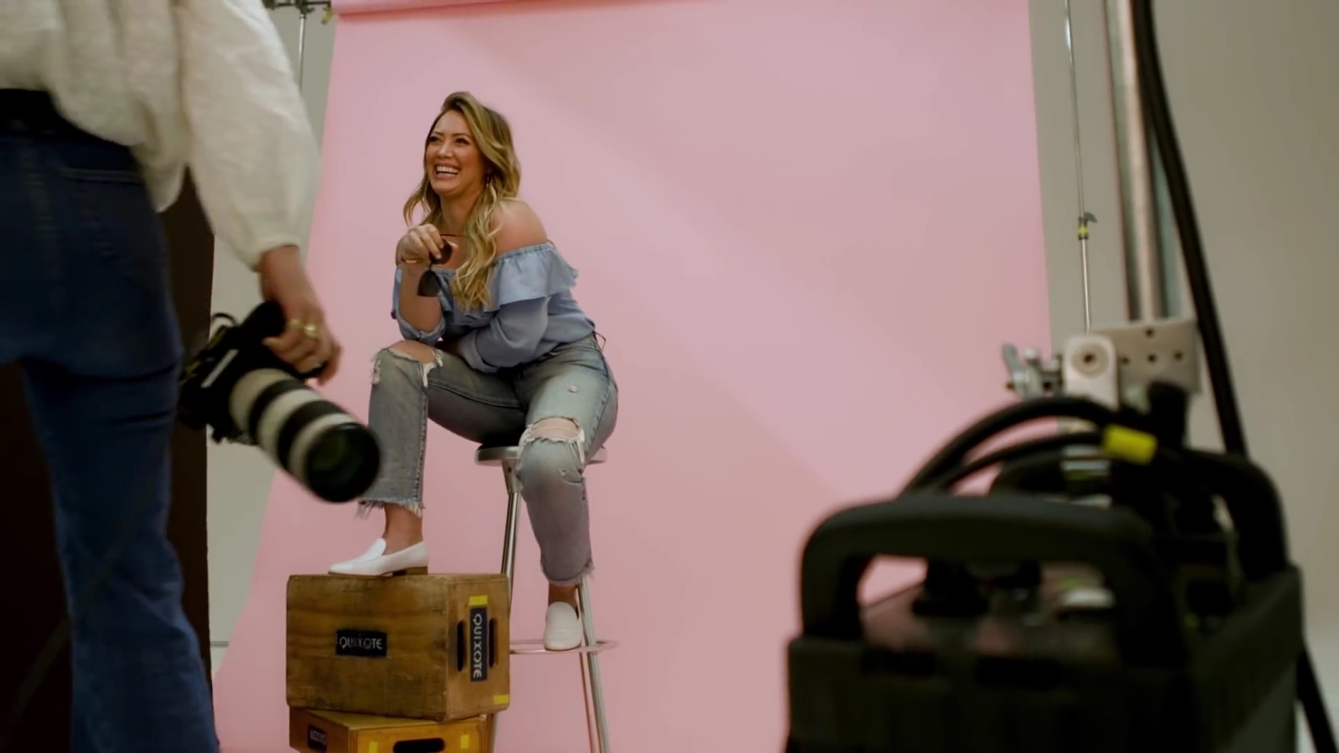 DailyDufff-dot-nl_2018MusexHilaryDuffEyewearCollection-GlassesUSAcom0137.jpg DailyDufff-dot-nl_2018MusexHilaryDuffEyewearCollection-GlassesUSAcom0137.jpg