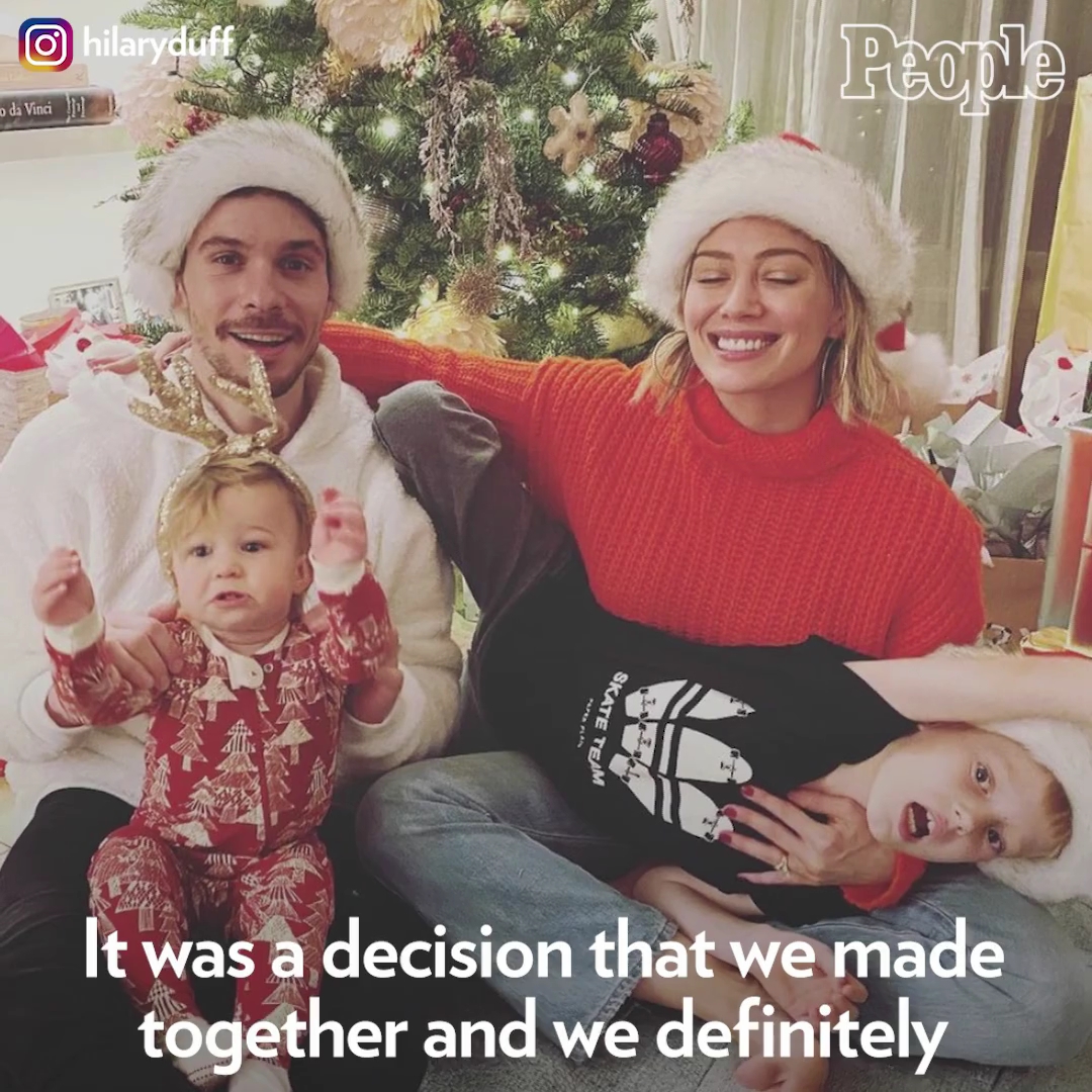 DailyDuff-dot-nl_2021PeopleMagazine-HilaryDuffAndMatthewKomaFamilyGoals0529.jpg DailyDuff-dot-nl_2021PeopleMagazine-HilaryDuffAndMatthewKomaFamilyGoals0529.jpg