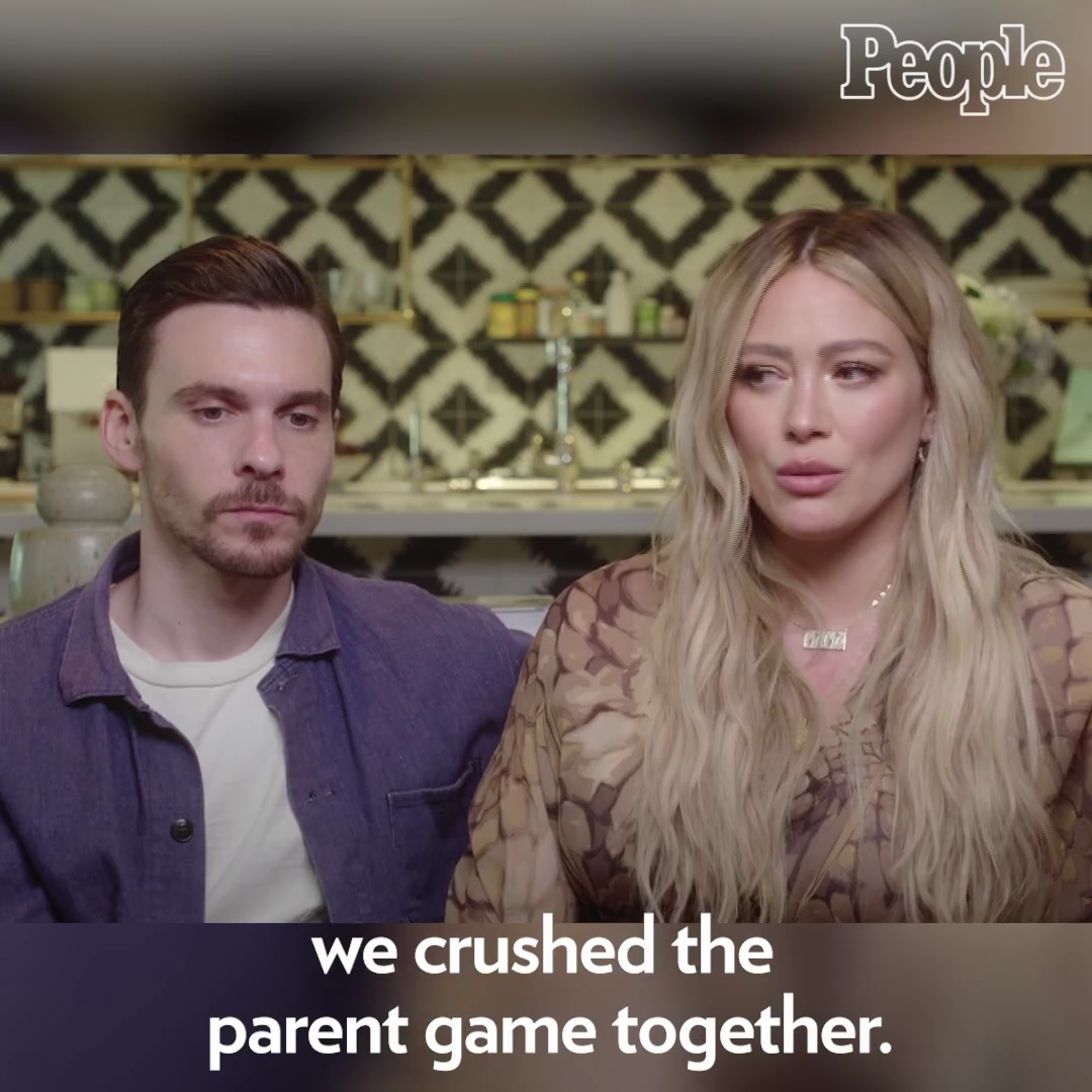 DailyDuff-dot-nl_2021PeopleMagazine-HilaryDuffAndMatthewKomaFamilyGoals0534.jpg DailyDuff-dot-nl_2021PeopleMagazine-HilaryDuffAndMatthewKomaFamilyGoals0534.jpg