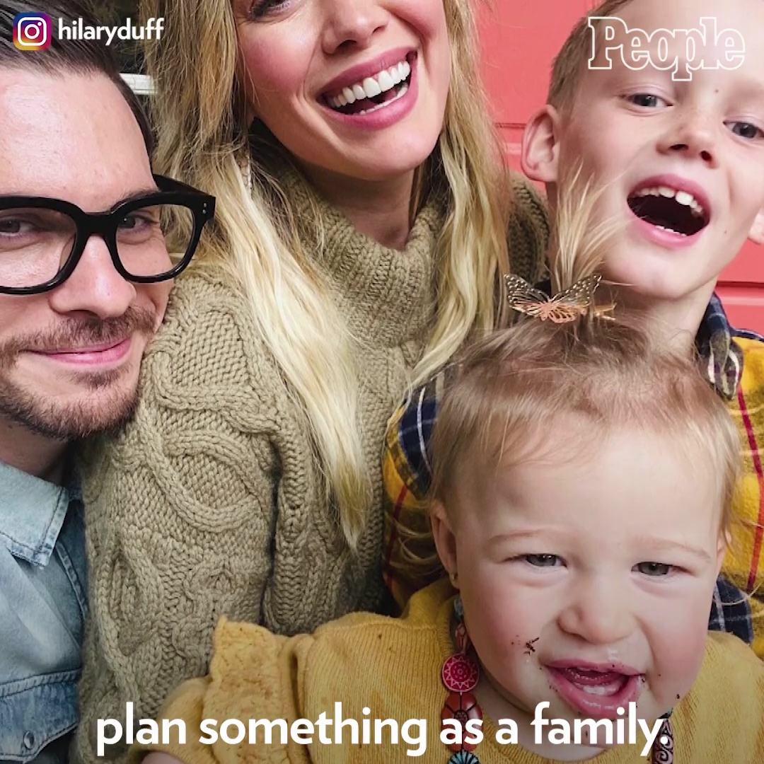 DailyDuff-dot-nl_2021PeopleMagazine-HilaryDuffAndMatthewKomaFamilyGoals0626.jpg DailyDuff-dot-nl_2021PeopleMagazine-HilaryDuffAndMatthewKomaFamilyGoals0626.jpg