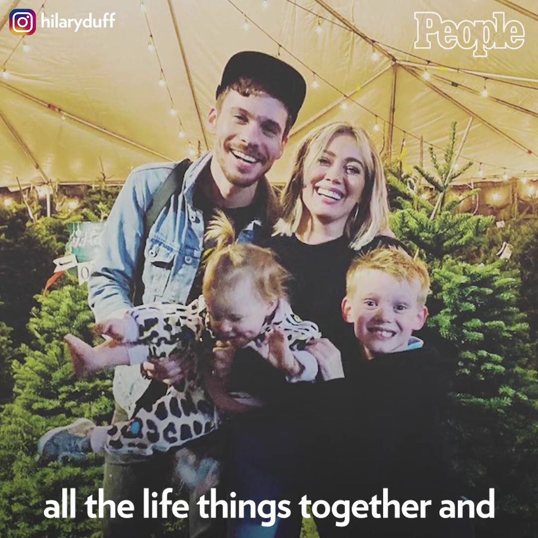 DailyDuff-dot-nl_2021PeopleMagazine-HilaryDuffAndMatthewKomaFamilyGoals0641.jpg DailyDuff-dot-nl_2021PeopleMagazine-HilaryDuffAndMatthewKomaFamilyGoals0641.jpg