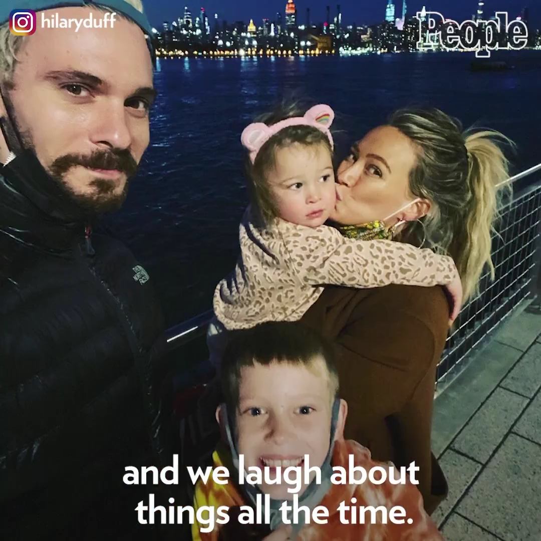 DailyDuff-dot-nl_2021PeopleMagazine-HilaryDuffAndMatthewKomaFamilyGoals0663.jpg DailyDuff-dot-nl_2021PeopleMagazine-HilaryDuffAndMatthewKomaFamilyGoals0663.jpg