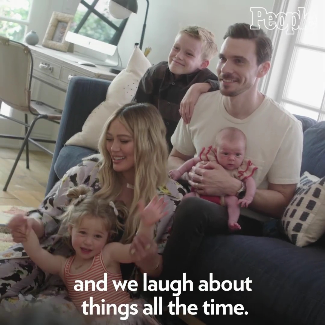 DailyDuff-dot-nl_2021PeopleMagazine-HilaryDuffAndMatthewKomaFamilyGoals0664.jpg DailyDuff-dot-nl_2021PeopleMagazine-HilaryDuffAndMatthewKomaFamilyGoals0664.jpg