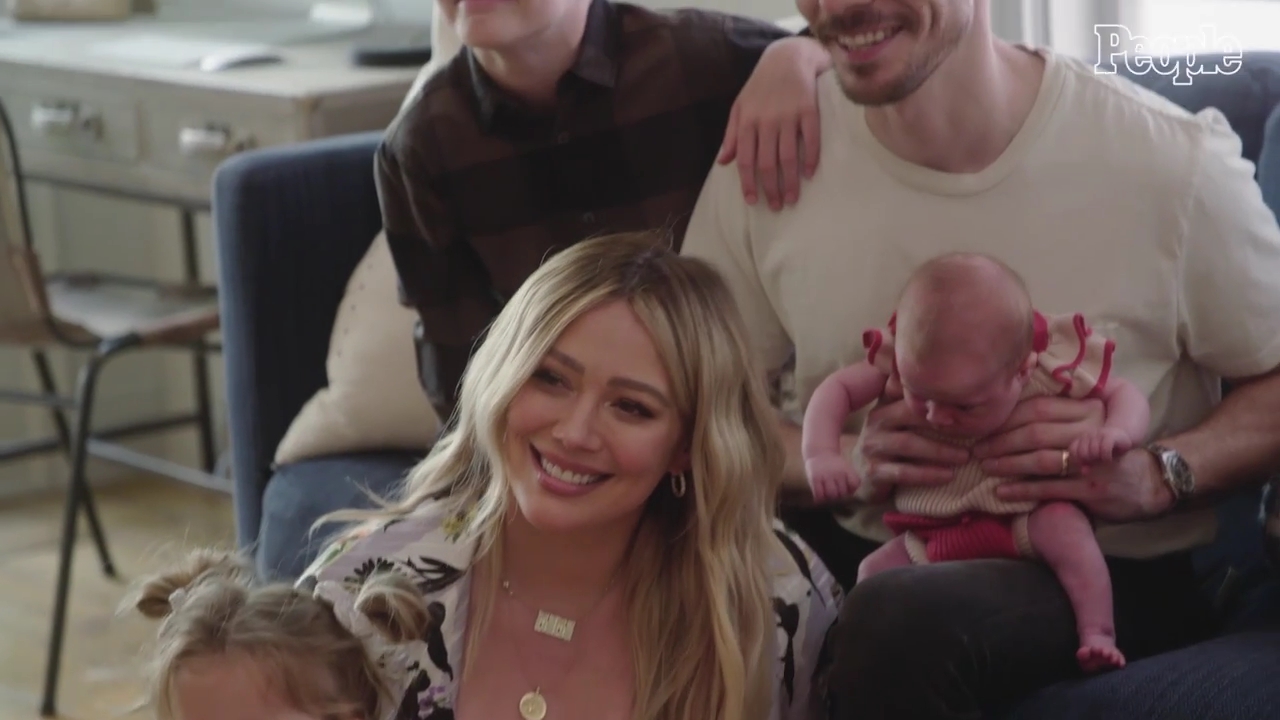 DailyDuff-dot-nl_2021PeopleMagazine-HilaryReflectsOnLifeAsMomOf3AfterWelcomingBabyMae0068.jpg DailyDuff-dot-nl_2021PeopleMagazine-HilaryReflectsOnLifeAsMomOf3AfterWelcomingBabyMae0068.jpg