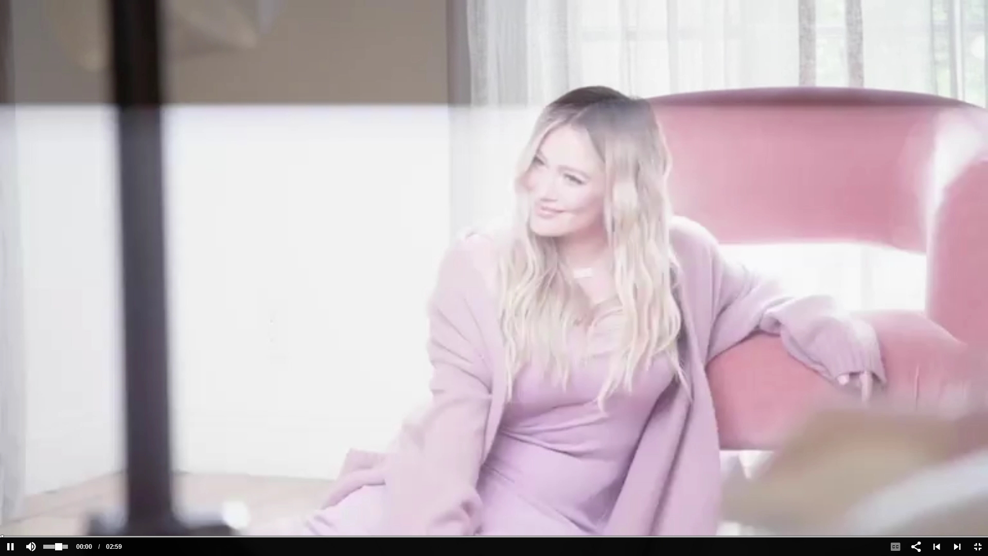 DailyDuff-dot-nl_2021PeopleMagazine-HilaryDuffReflectsOnYounger0297.jpg DailyDuff-dot-nl_2021PeopleMagazine-HilaryDuffReflectsOnYounger0297.jpg