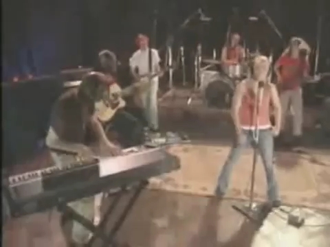 DailyDuff_dot_nl-2003AOLSession0134.jpg DailyDuff_dot_nl-2003AOLSession0134.jpg