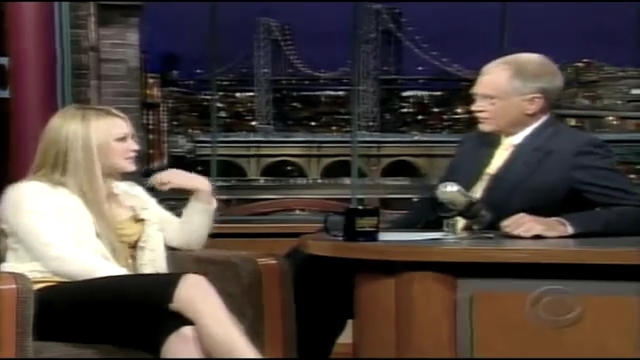 DailyDuff_dot_nl-2004Late_ShowWithDavidLetterman0302.jpg