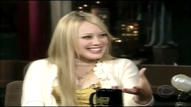 DailyDuff_dot_nl-2004Late_ShowWithDavidLetterman0408.jpg