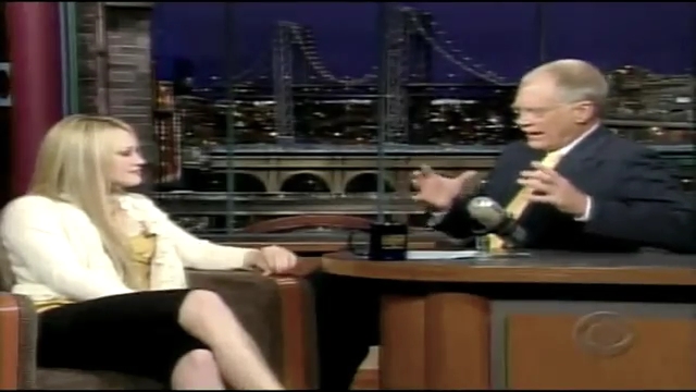 DailyDuff_dot_nl-2004Late_ShowWithDavidLetterman0421.jpg