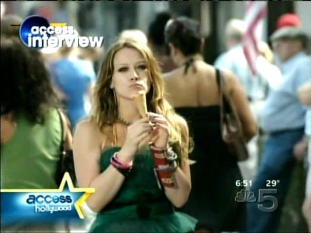 CHD4E_2007_AccessHollywood_Cap_037.jpg