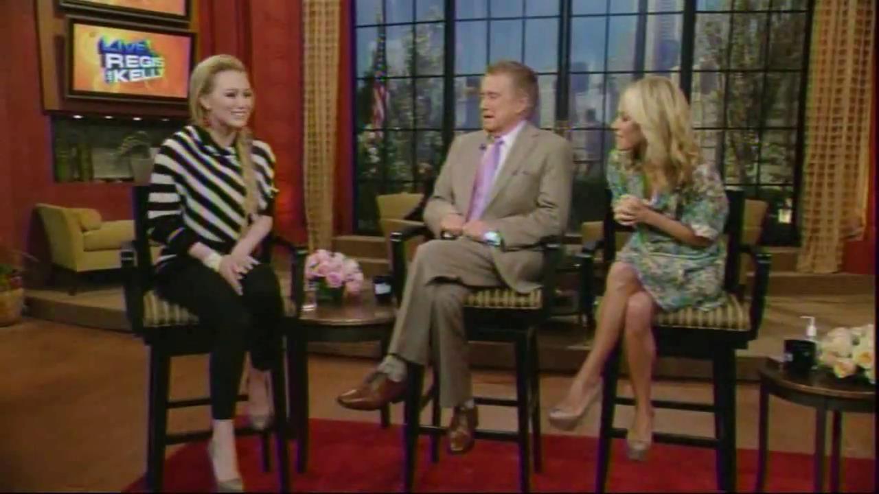 DailyDuff_dot_org__2010LiveWithRegisAndKelly00031.jpg DailyDuff_dot_org__2010LiveWithRegisAndKelly00031.jpg