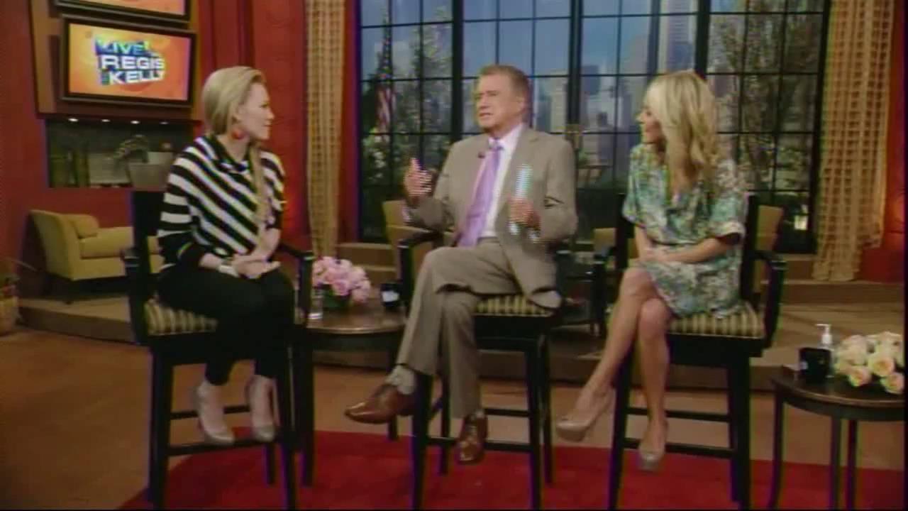 DailyDuff_dot_org__2010LiveWithRegisAndKelly00052.jpg