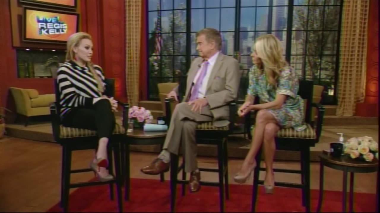 DailyDuff_dot_org__2010LiveWithRegisAndKelly00178.jpg DailyDuff_dot_org__2010LiveWithRegisAndKelly00178.jpg