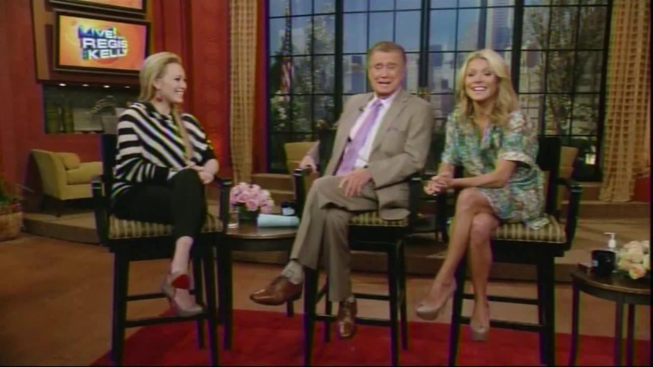 DailyDuff_dot_org__2010LiveWithRegisAndKelly00197.jpg DailyDuff_dot_org__2010LiveWithRegisAndKelly00197.jpg