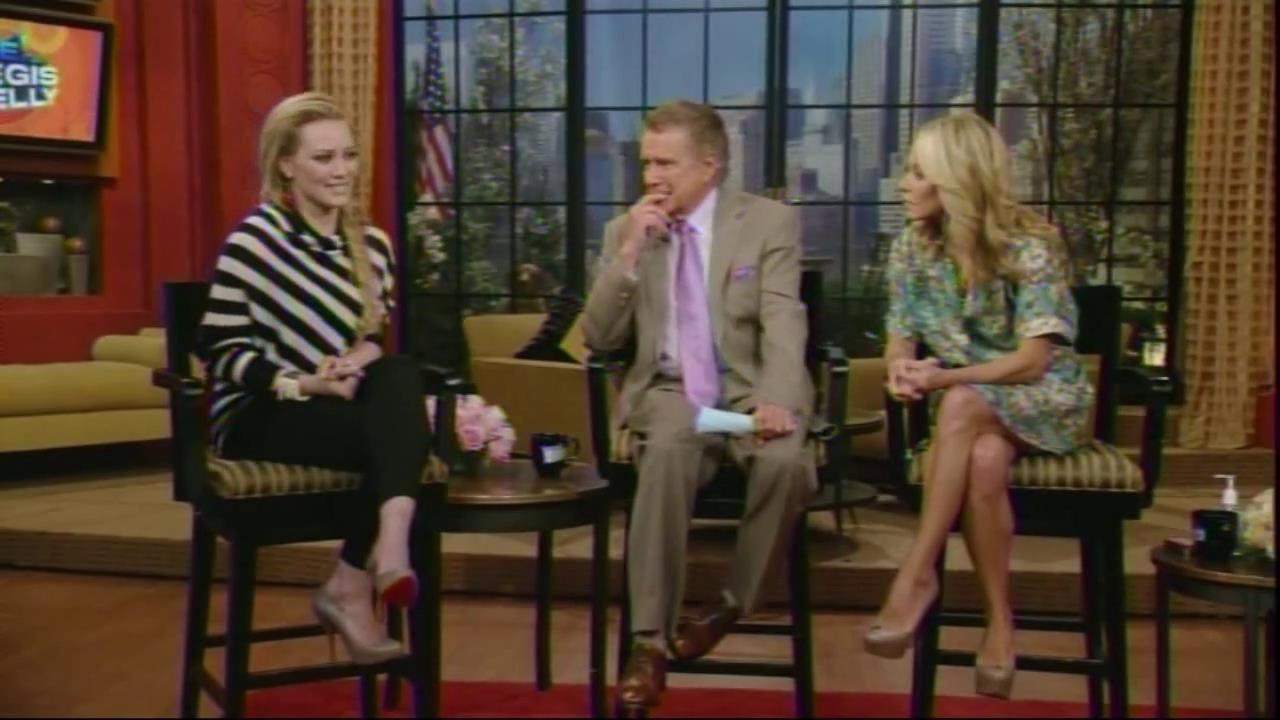 DailyDuff_dot_org__2010LiveWithRegisAndKelly00216.jpg