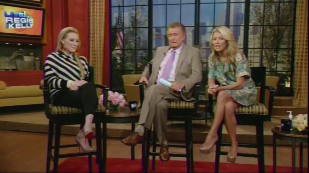 DailyDuff_dot_org__2010LiveWithRegisAndKelly00253.jpg DailyDuff_dot_org__2010LiveWithRegisAndKelly00253.jpg