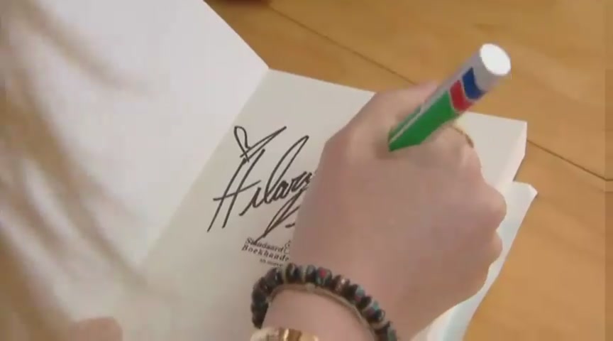 DailyDuff-dot-nl-Februari2011-DeMaandagShow0134.jpg DailyDuff-dot-nl-Februari2011-DeMaandagShow0134.jpg