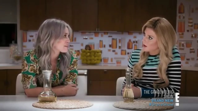 DailyDuff-dot-nl_TheGraceHelbigShow0086.jpg