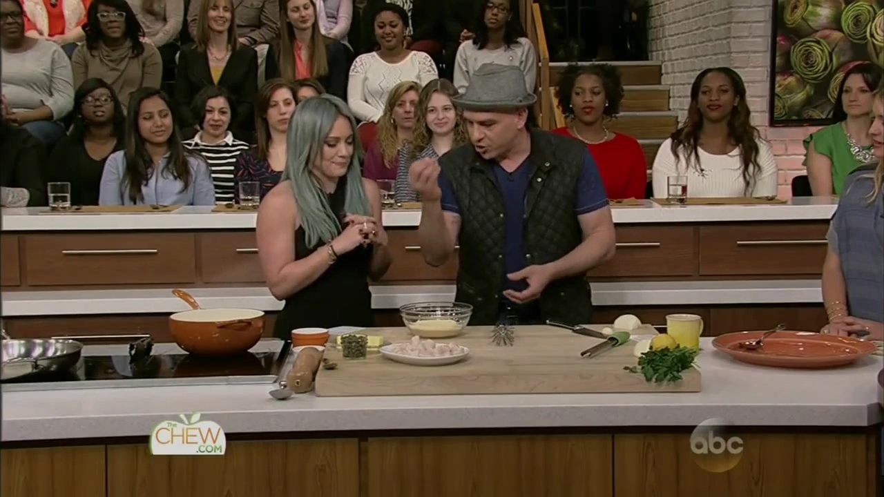 DailyDuff-dot-nl_2015TheChew0128.jpg