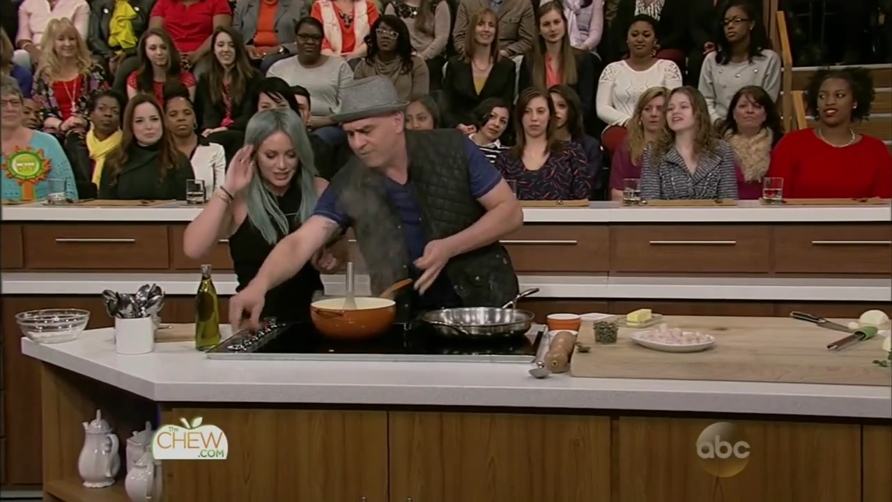 DailyDuff-dot-nl_2015TheChew0228.jpg DailyDuff-dot-nl_2015TheChew0228.jpg
