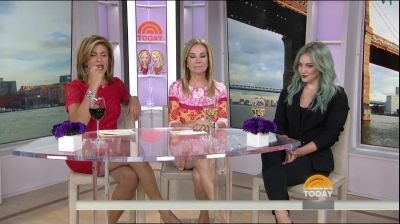 DailyDuff-dot-nl_2015TheTodayShow0021.jpg