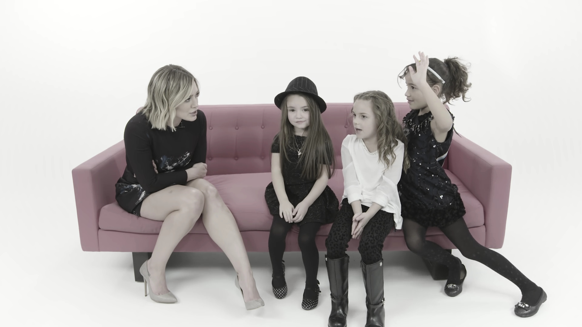DailyDuff_dot_nl-2016Cosmopolitan-com_LittleGirlsGiveHilaryDuffAdvice0240.jpg