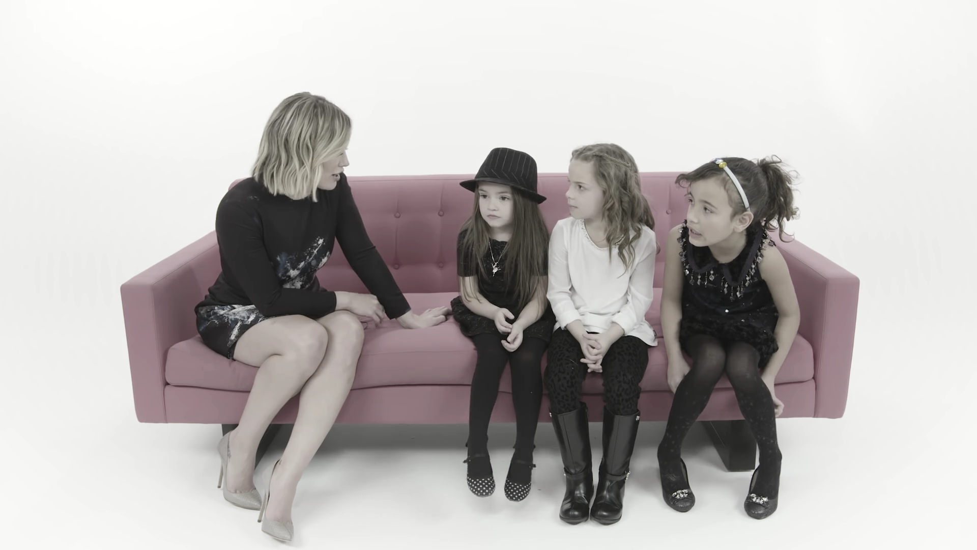 DailyDuff_dot_nl-2016Cosmopolitan-com_LittleGirlsGiveHilaryDuffAdvice0247.jpg
