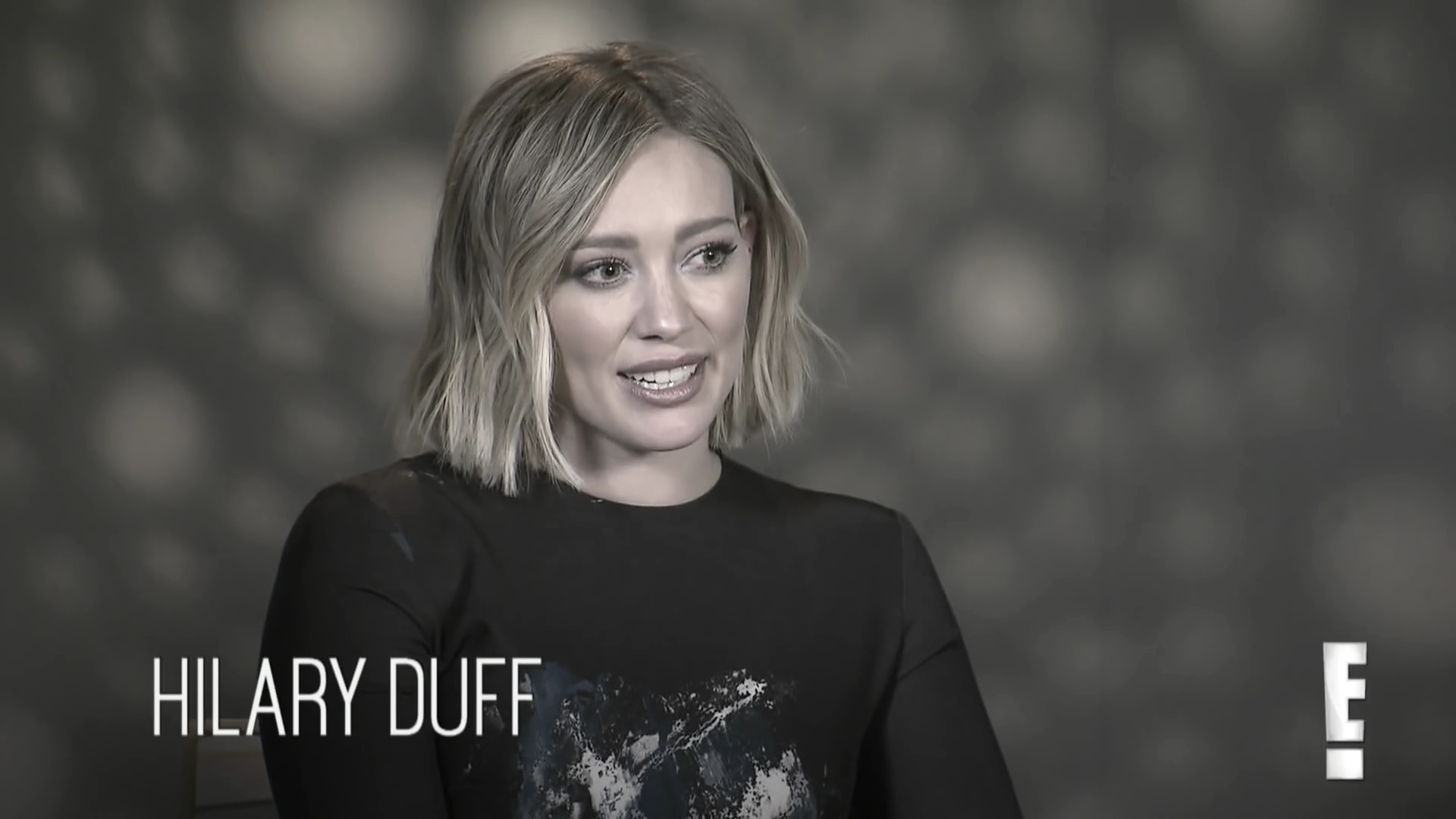 DailyDuff_dot_nl-2016Enews_HilaryDuffCantDecideBetweenMusicorMotherhood0005.jpg