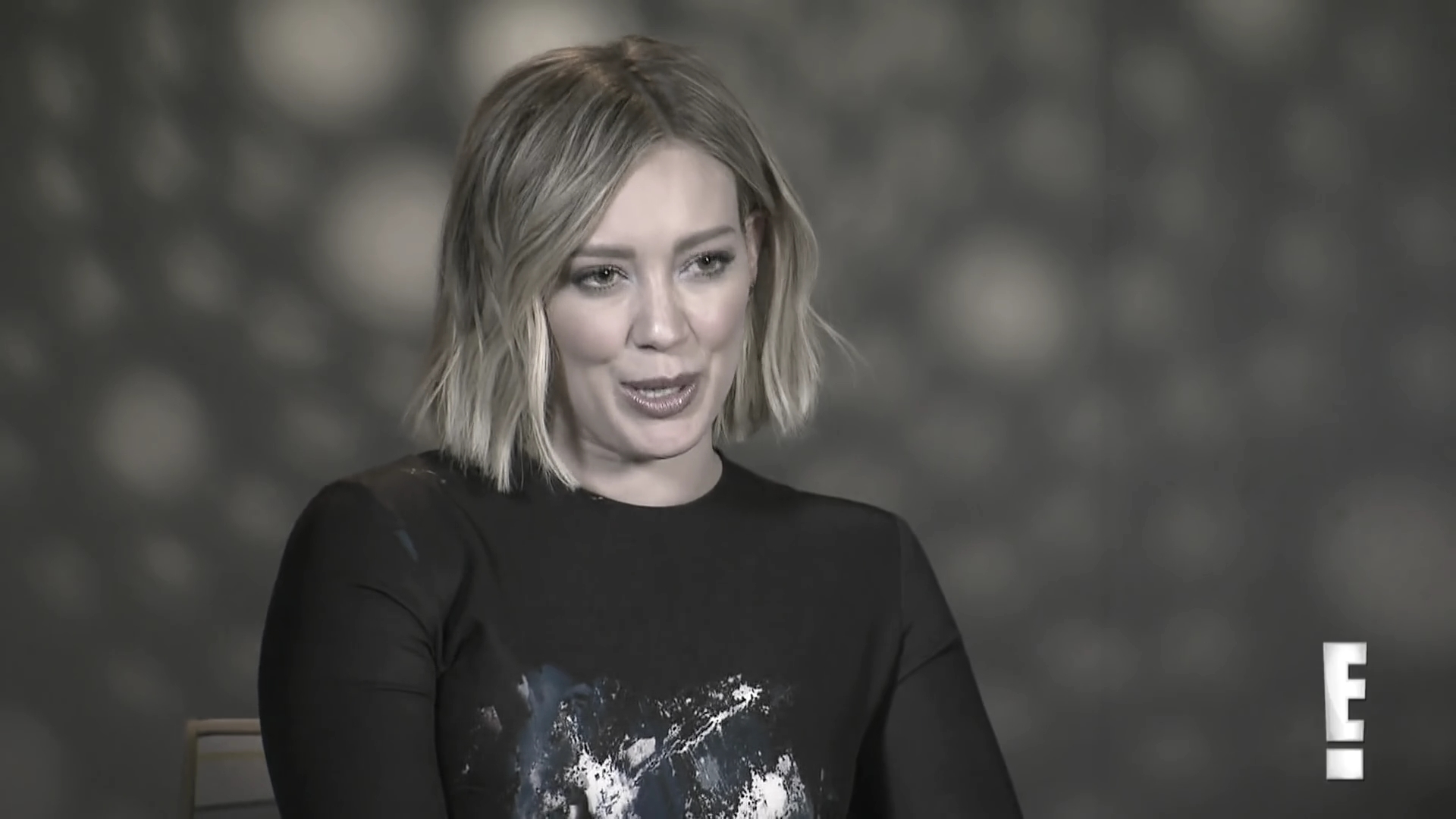 DailyDuff_dot_nl-2016Enews_HilaryDuffCantDecideBetweenMusicorMotherhood0010.jpg