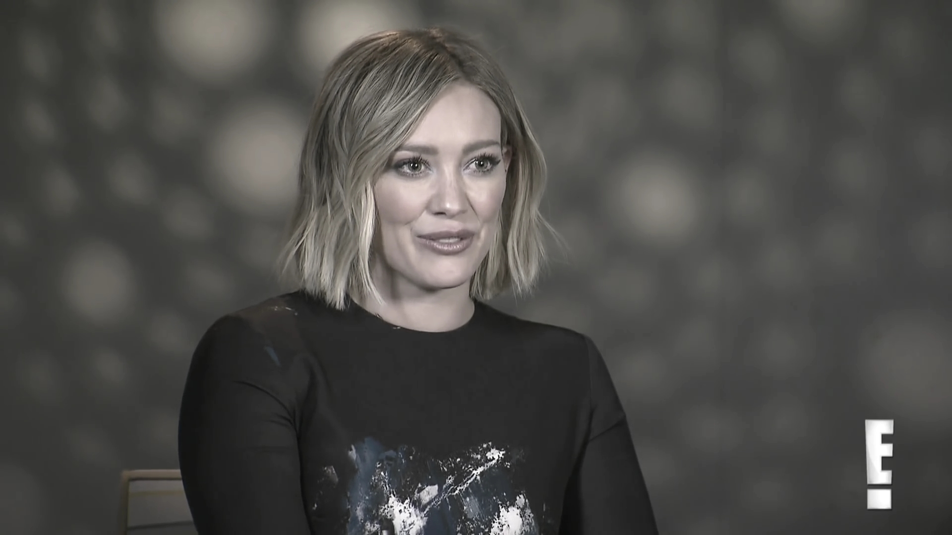 DailyDuff_dot_nl-2016Enews_HilaryDuffCantDecideBetweenMusicorMotherhood0050.jpg