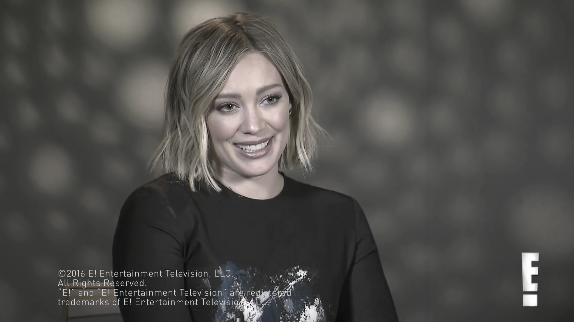 DailyDuff_dot_nl-2016Enews_HilaryDuffCantDecideBetweenMusicorMotherhood0072.jpg