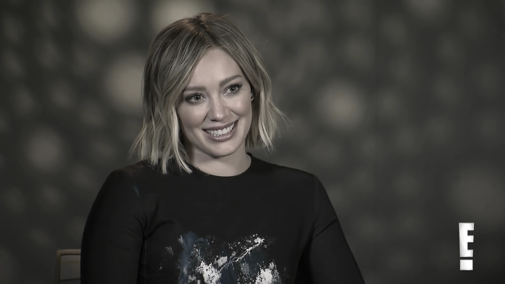 DailyDuff_dot_nl-2016Enews_HilaryDuffPlaysHilariousTwoTruthsandaLieGame0137.jpg