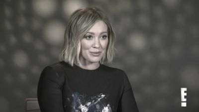 DailyDuff_dot_nl-2016Enews_HilaryDuffCantDecideBetweenMusicorMotherhood0033.jpg