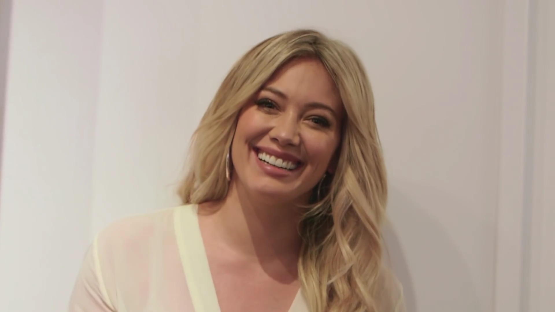 DailyDuff-dot-nl_2017Popsugar-duyingHairAtNineZeroOneSalon0081.jpg