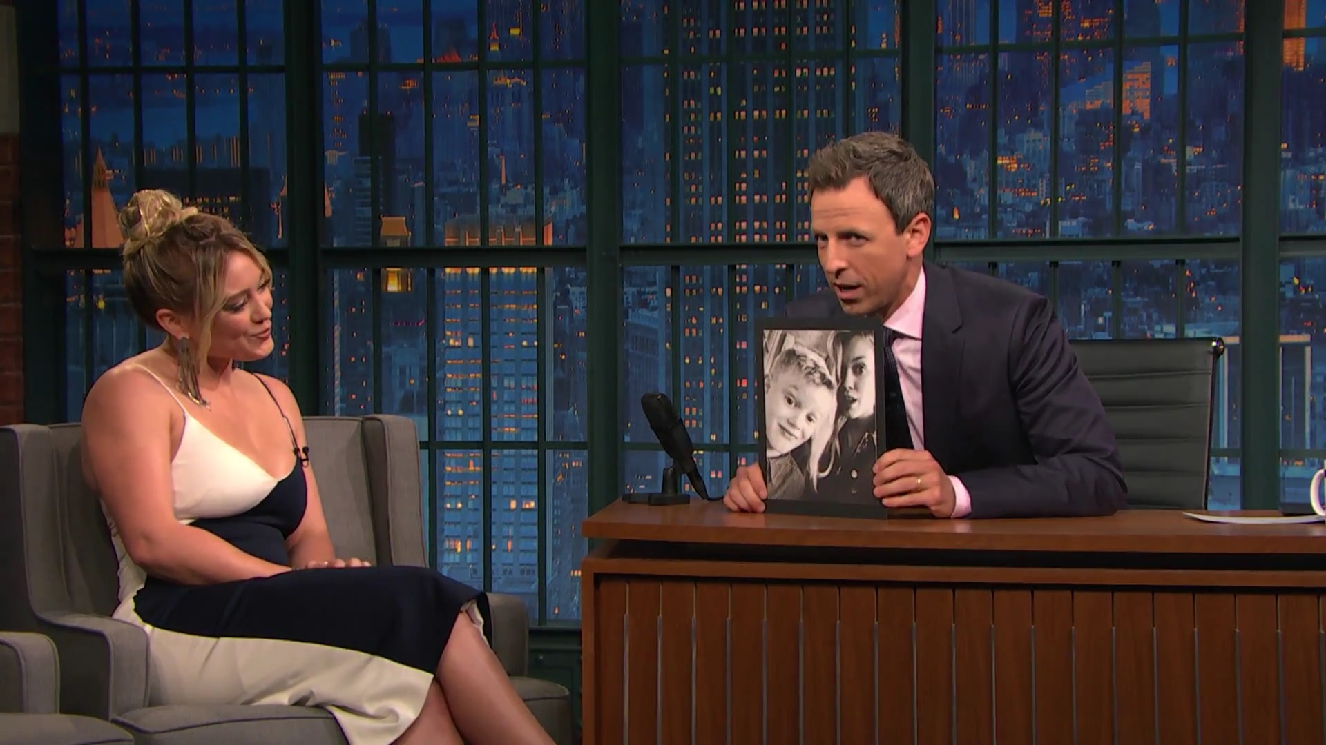 DailyDuff-dot-NL_2017LateNightWithSethMeyers0330.jpg