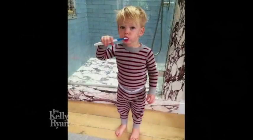 DailyDuff-dot-NL_LiveWithRyandAndKelly-29juni2017-0251.jpg DailyDuff-dot-NL_LiveWithRyandAndKelly-29juni2017-0251.jpg