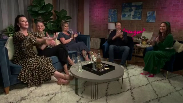 DailyDuff-dot-NL_2018GettingYoungerFacebookLive2005.jpg