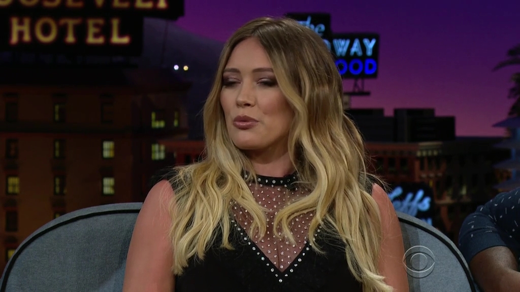 DailyDuff-dot-nl_2018TheLateLateShowWithJamesCorden0839.jpg DailyDuff-dot-nl_2018TheLateLateShowWithJamesCorden0839.jpg