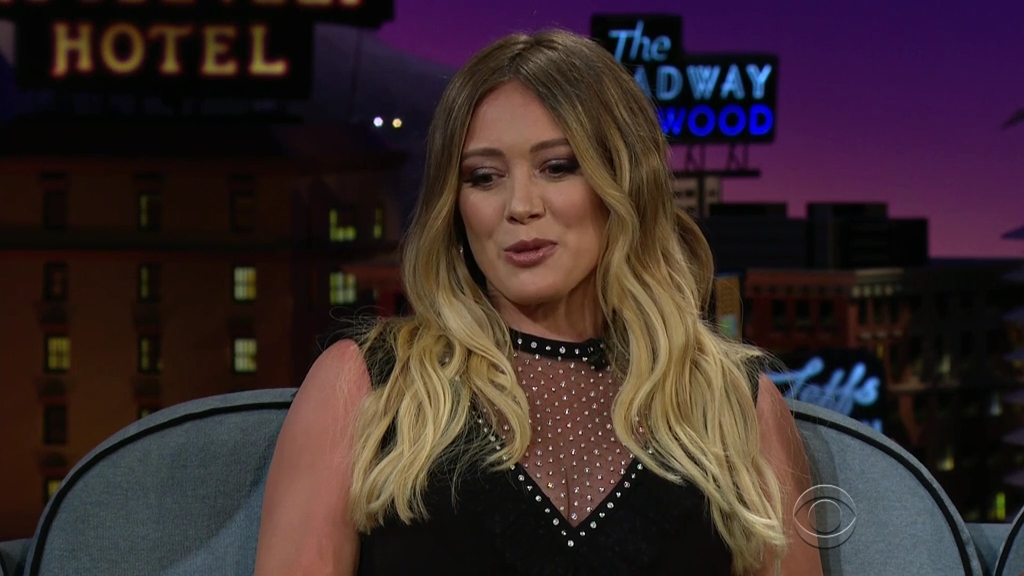 DailyDuff-dot-nl_2018TheLateLateShowWithJamesCorden1036.jpg DailyDuff-dot-nl_2018TheLateLateShowWithJamesCorden1036.jpg