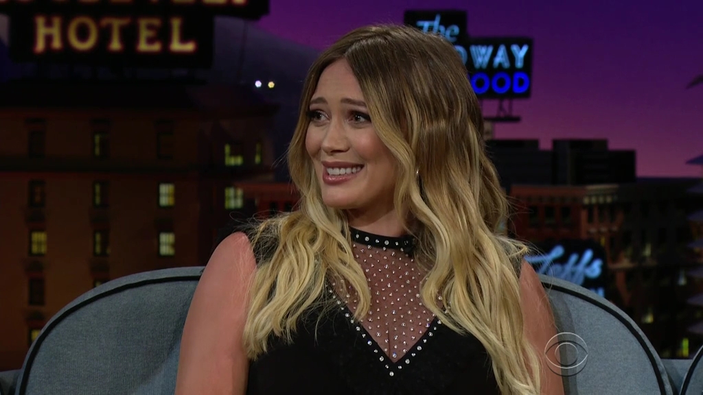 DailyDuff-dot-nl_2018TheLateLateShowWithJamesCorden1078.jpg DailyDuff-dot-nl_2018TheLateLateShowWithJamesCorden1078.jpg