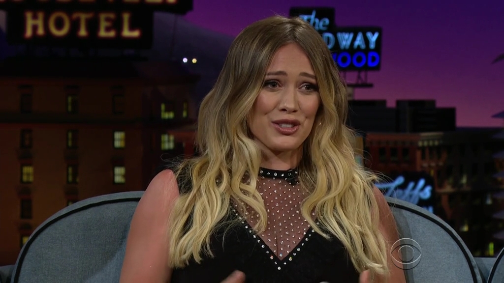 DailyDuff-dot-nl_2018TheLateLateShowWithJamesCorden1079.jpg DailyDuff-dot-nl_2018TheLateLateShowWithJamesCorden1079.jpg