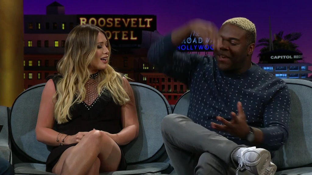 DailyDuff-dot-nl_2018TheLateLateShowWithJamesCorden1455.jpg