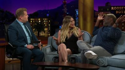 DailyDuff-dot-nl_2018TheLateLateShowWithJamesCorden0862.jpg