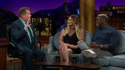 DailyDuff-dot-nl_2018TheLateLateShowWithJamesCorden0933.jpg