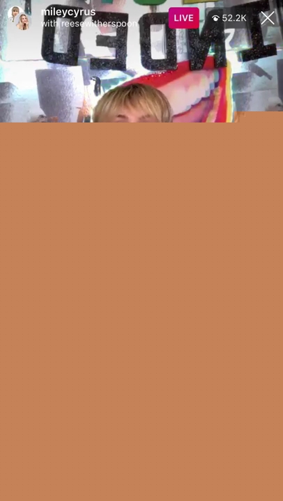 DailyDuff-dot-nl_2020InstagramLiveWithMiley0105.jpg DailyDuff-dot-nl_2020InstagramLiveWithMiley0105.jpg