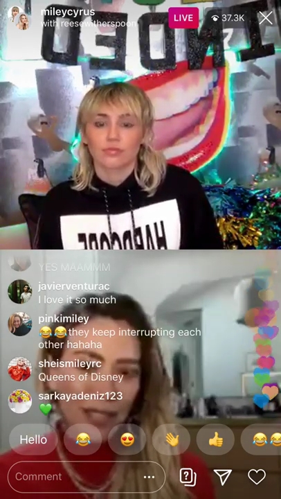 DailyDuff-dot-nl_2020InstagramLiveWithMiley0418.jpg