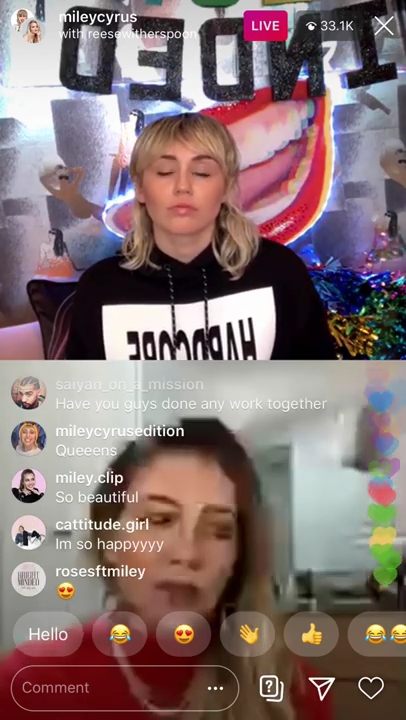 DailyDuff-dot-nl_2020InstagramLiveWithMiley0463.jpg DailyDuff-dot-nl_2020InstagramLiveWithMiley0463.jpg