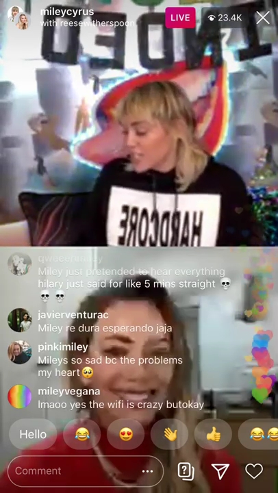 DailyDuff-dot-nl_2020InstagramLiveWithMiley0559.jpg