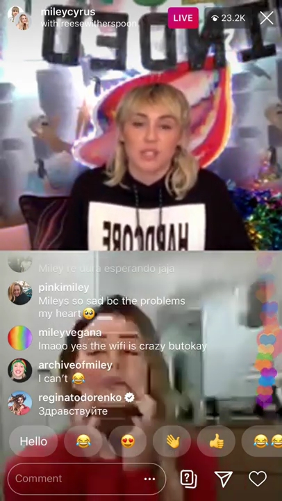 DailyDuff-dot-nl_2020InstagramLiveWithMiley0563.jpg