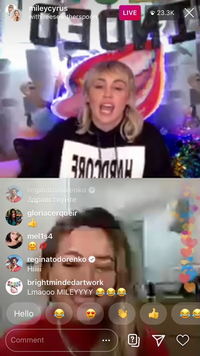 DailyDuff-dot-nl_2020InstagramLiveWithMiley0571.jpg